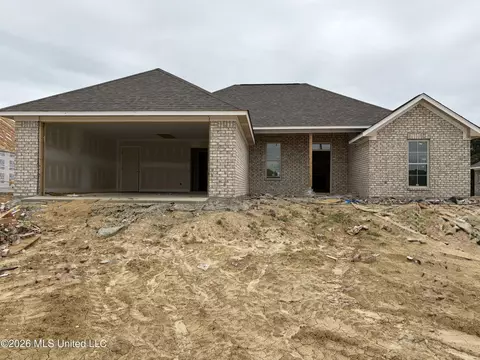 162 Madisonville Dr, Canton, MS 39046