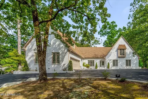 1590 Epping Forest Dr, Southaven, MS 38671