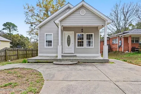 806 Herrick Ave, Pascagoula, MS 39567