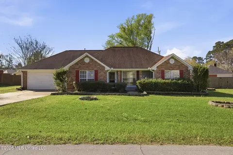 102 Dogwood Trl, Brandon, MS 39047