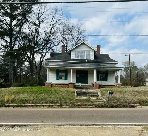 311 N Wells St, Kosciusko, MS 39090