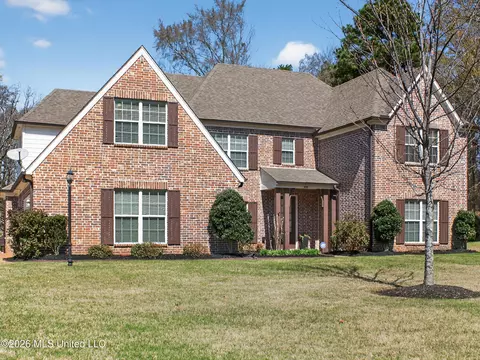 7458 Featherston Cv, Olive Branch, MS 38654