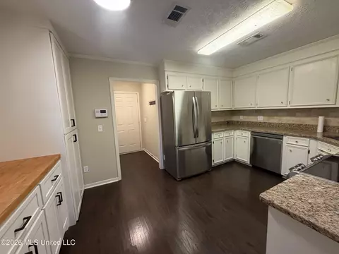 Other - 490 Brookstone Dr, Madison, MS 39110 photo 2 of 13