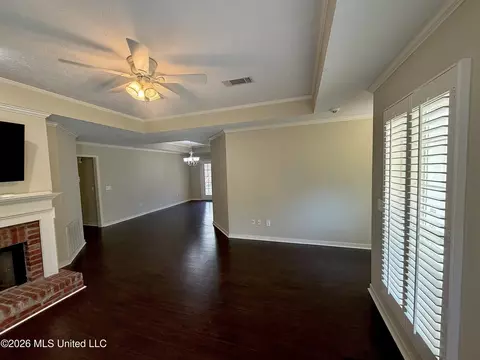 Living - 490 Brookstone Dr, Madison, MS 39110 photo 4 of 9