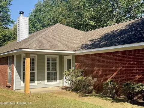 Exterior - 490 Brookstone Dr, Madison, MS 39110 photo 3 of 17