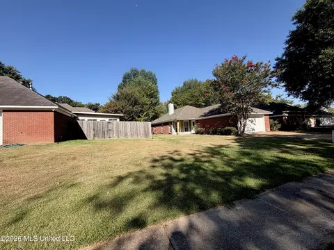 Exterior - 490 Brookstone Dr, Madison, MS 39110 photo 17 of 17