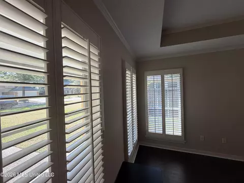 Living - 490 Brookstone Dr, Madison, MS 39110 photo 9 of 9