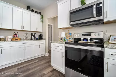 Kitchen - 133 Willie Finch Rd, Lucedale, MS 39452 photo 4 of 4