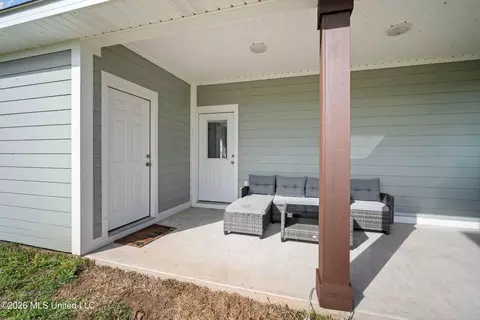 Exterior - 133 Willie Finch Rd, Lucedale, MS 39452 photo 2 of 4