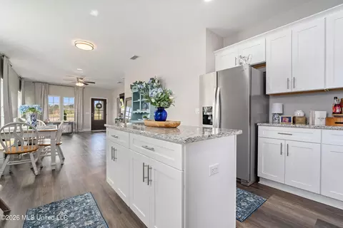 Kitchen - 133 Willie Finch Rd, Lucedale, MS 39452 photo 3 of 4