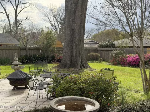 Exterior - 213 Forrest Dr, Natchez, MS 39120 photo 7 of 9