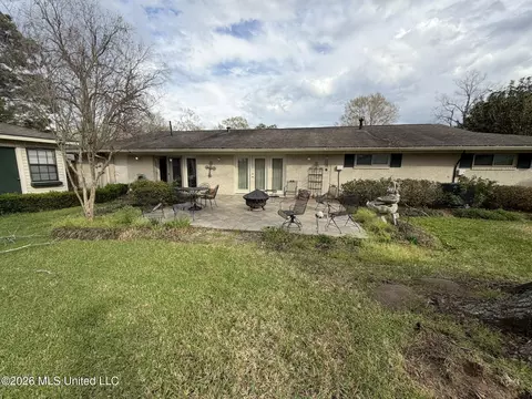 Exterior - 213 Forrest Dr, Natchez, MS 39120 photo 8 of 9
