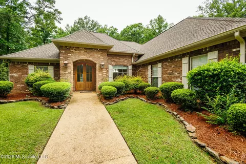204 Magnolia Springs Blvd, Florence, MS 39073
