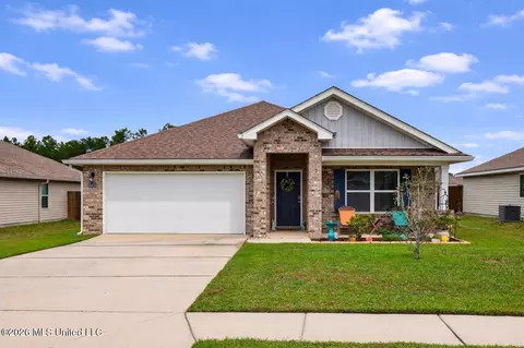 18450 Elkwood Dr, Gulfport, MS 39503