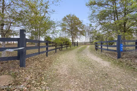497 Sunflower Rd, Perkinston, MS 39573