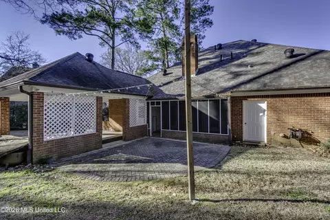 Exterior - 2231 Sheffield Dr, Jackson, MS 39211 photo 5 of 10