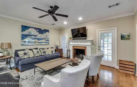 Living - 2231 Sheffield Dr, Jackson, MS 39211 photo 1 of 3