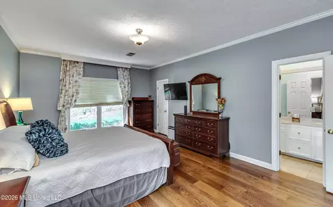 Bedroom - 2231 Sheffield Dr, Jackson, MS 39211 photo 2 of 13