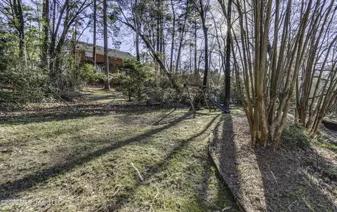 Exterior - 2231 Sheffield Dr, Jackson, MS 39211 photo 8 of 10