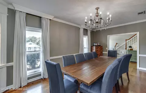 Dining - 2231 Sheffield Dr, Jackson, MS 39211 photo 2 of 7
