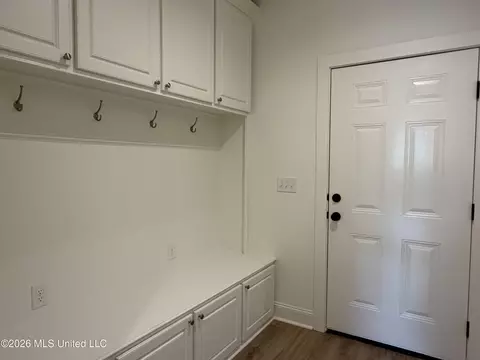 Entry Way - 805 Albany St, Brandon, MS 39042 photo 1 of 1