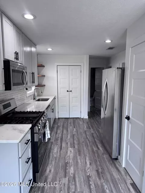 353 Lake Harbor Rd, Brandon, MS 39047 photo 10