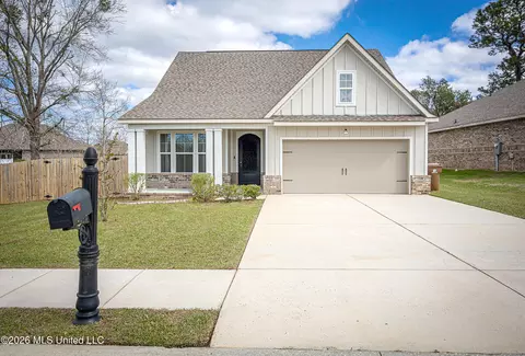 10545 W Landon Green Cir, Gulfport, MS 39503