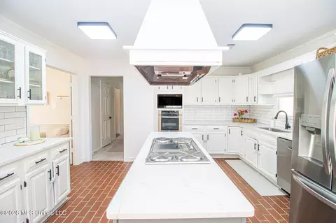 Kitchen - 2004 S Petit Bois St, Jackson, MS 39211 photo 1 of 4