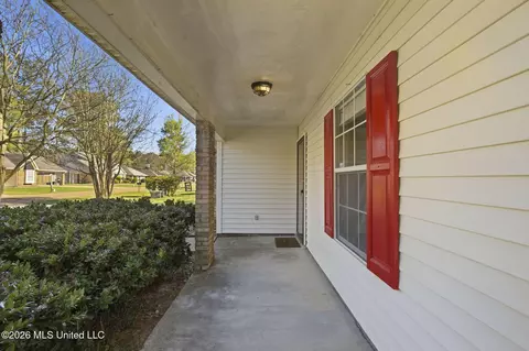 Exterior - 3037 Willow Dr, Brandon, MS 39042 photo 4 of 7