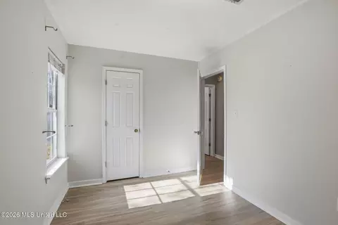 Bedroom - 3037 Willow Dr, Brandon, MS 39042 photo 2 of 2