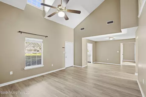 Living - 3037 Willow Dr, Brandon, MS 39042 photo 1 of 4