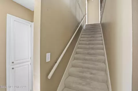 Entry Way - 3037 Willow Dr, Brandon, MS 39042 photo 3 of 4