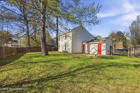 Exterior - 3037 Willow Dr, Brandon, MS 39042 photo 6 of 7