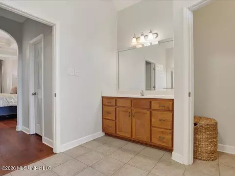 Entry Way - 911 Clair Cv, Hernando, MS 38632 photo 2 of 2