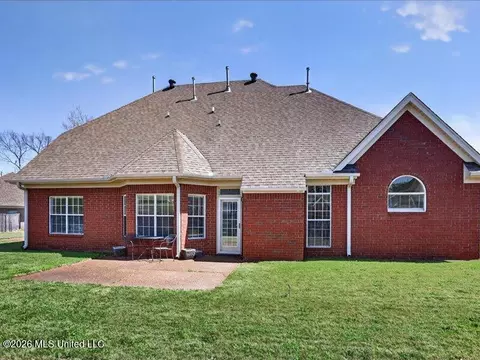 Exterior - 911 Clair Cv, Hernando, MS 38632 photo 4 of 4