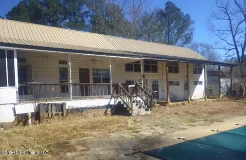 Exterior - 8950 Highway 35 S, Forest, MS 39074 photo 3 of 4