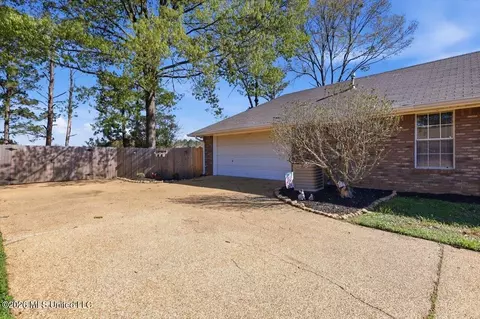 209 Pine Pl, Madison, MS 39110 photo 4