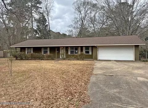 945 Park Ln, Jackson, MS 39211
