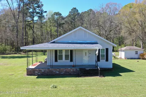 3112 W Highway 98, Summit, MS 39666