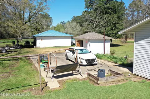 Exterior - 3112 W Highway 98, Summit, MS 39666 photo 10 of 10
