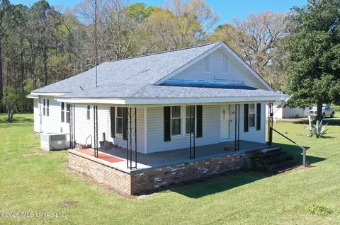 Exterior - 3112 W Highway 98, Summit, MS 39666 photo 9 of 10