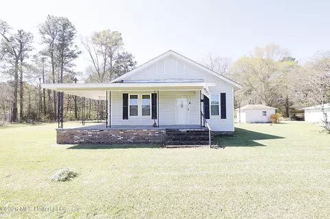 Exterior - 3112 W Highway 98, Summit, MS 39666 photo 2 of 10