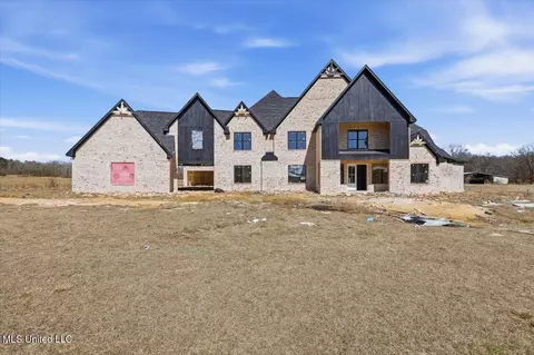 1642 Volley Campbell Rd, Terry, MS 39170