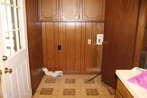 Other - 206 E Meadowbrook Dr, Brookhaven, MS 39601 photo 4 of 12