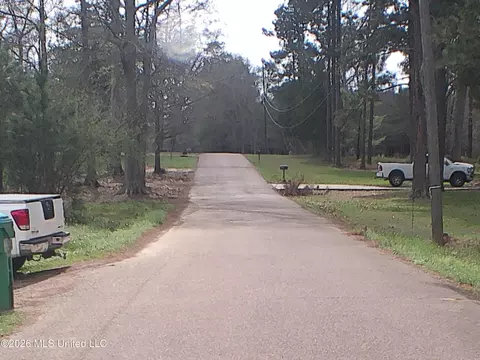 Other - 206 E Meadowbrook Dr, Brookhaven, MS 39601 photo 2 of 12