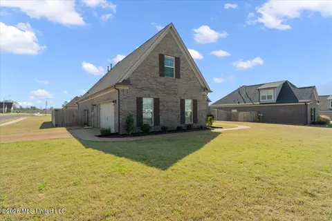 Exterior - 1948 Ava Dr, Nesbit, MS 38651 photo 3 of 10