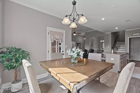 Dining - 1948 Ava Dr, Nesbit, MS 38651 photo 1 of 3