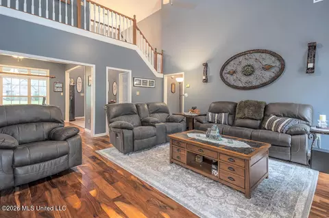 Living - 2382 Oak Creek Dr, Hernando, MS 38632 photo 1 of 1