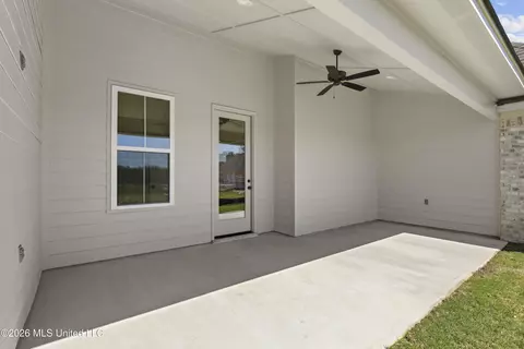Exterior - 403 Old Maple Cv, Madison, MS 39110 photo 2 of 4