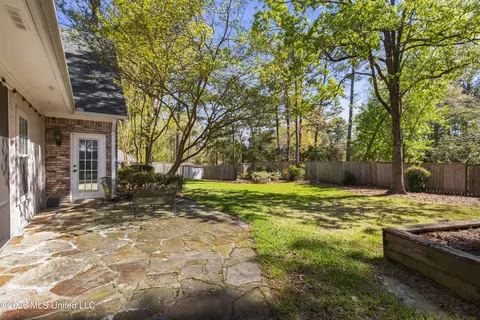 Exterior - 69 Moss Woods Dr, Madison, MS 39110 photo 6 of 9